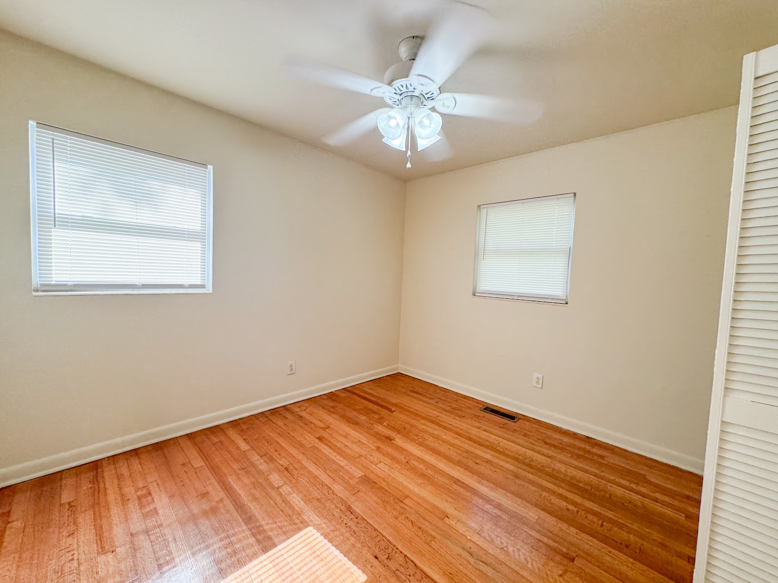 1820 Mayhew Street — 3BR