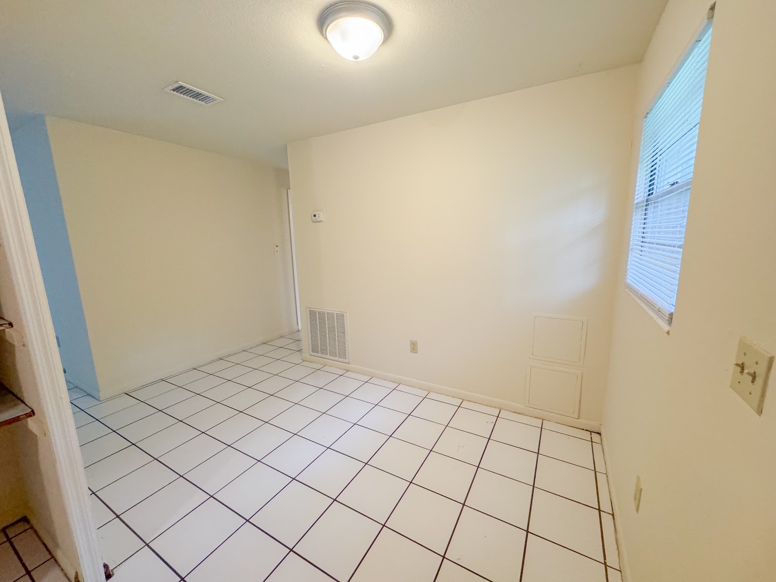 2117 Melanie Drive — 3BR