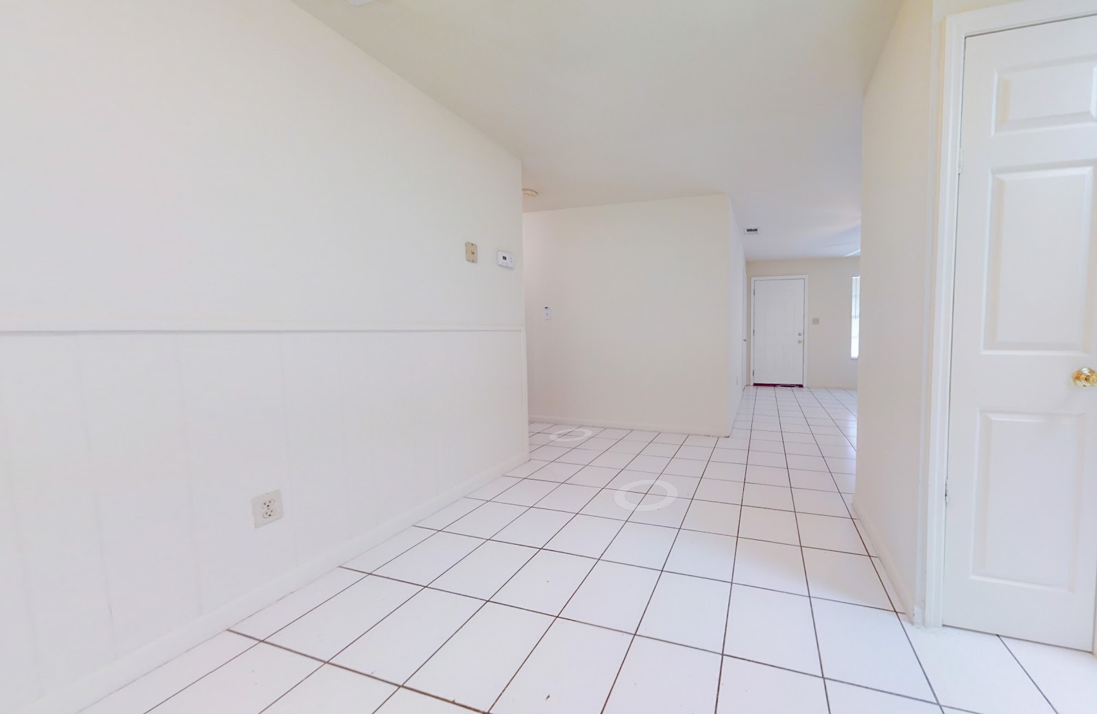 2211 Melanie Drive — 3BR