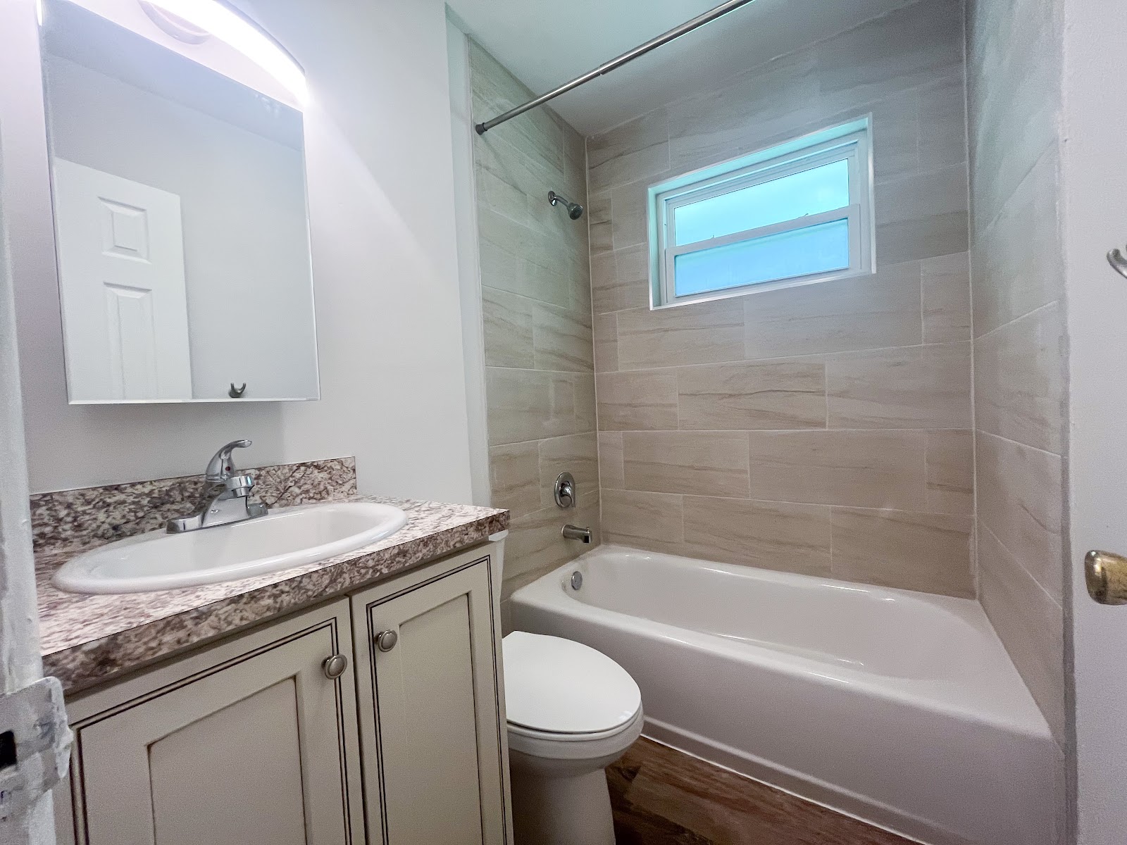 2119 Melanie Drive — 3BR