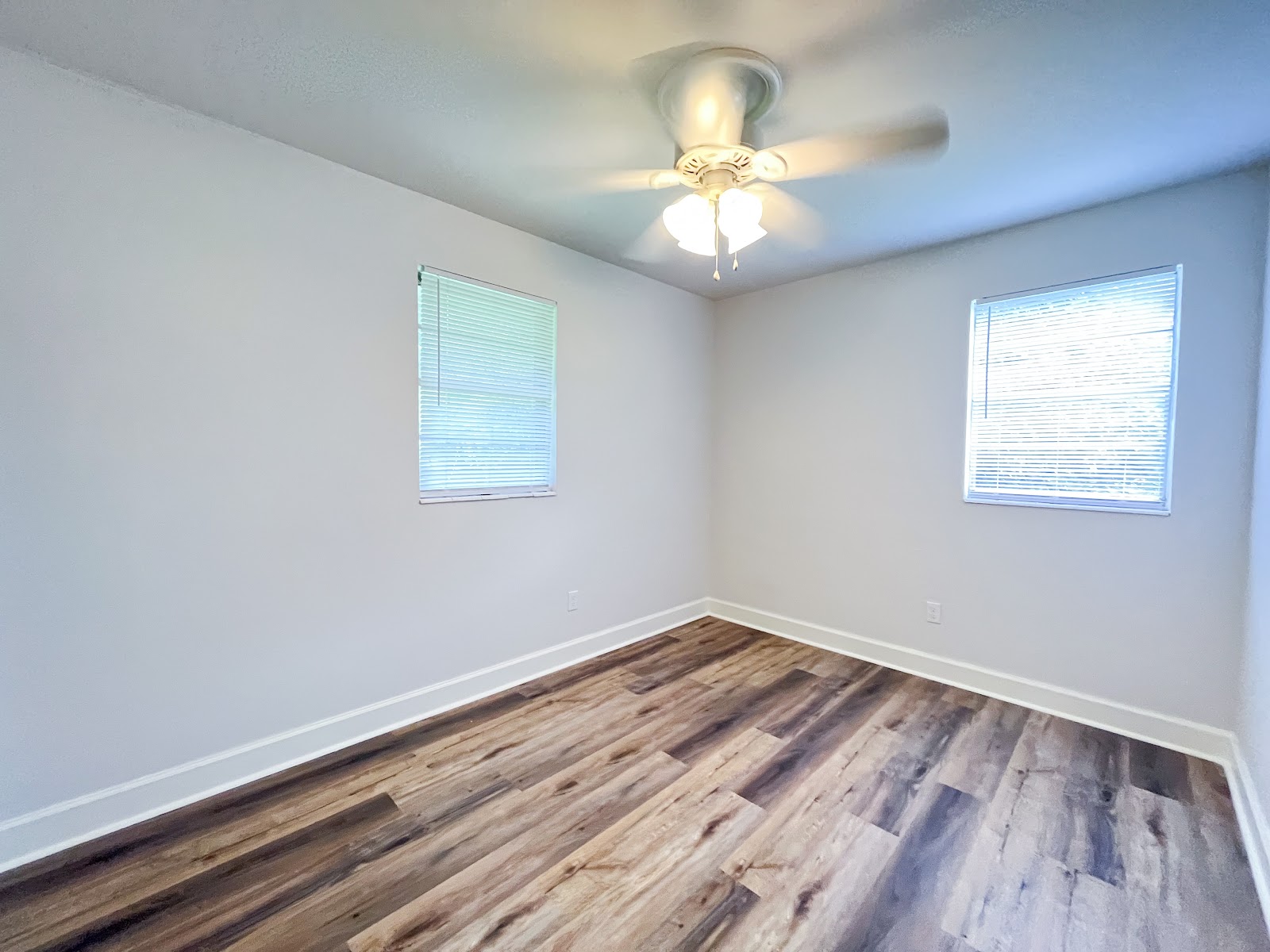 2119 Melanie Drive — 3BR