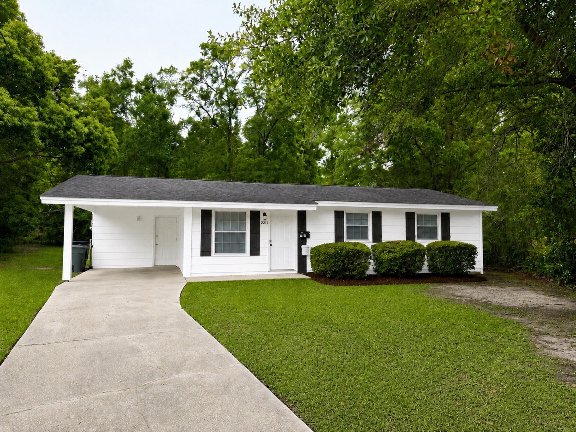 Tallahassee Home — 3BR (Student Friendly)